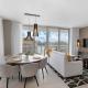 Wrap Around Balcony, Paradise Beach & Amazing Pools, Hollywood (foto 7)