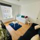 Lovely 2-bed 15 mins walk to The Shard, London - Photo 1