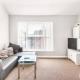 Cosy 2 Bed Apartment with Roof Terrace