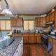 Maplewood Farmhouse + Hot tub, Howland Corners (fotografie 10)