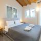 Zoe's Place - 1 BD Loft Beachfront Apartment, Кисамос (фото 6)