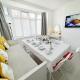 Luxurious House near Excel- Air Conditioning, 9 Beds, 2 Baths, Garden, fast WiFi, Londýn - Fotografie 2