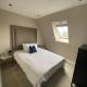 Beautiful Penthouse in centre of Winchester, Winchester (foto 9)