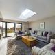 Luxe Bungalow w/ Hot tub, pool table & more, Findon (zdjęcie 5)