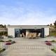 Luxe Bungalow w/ Hot tub, pool table & more, Findon