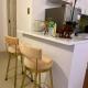 Condo Near Airport Okada MOA w/ 60 inch smart TV, Manila - Foto 10
