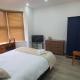 Highfield House - Ensuite, Parking, Wifi, Smart TV, Self Catering - Serving Contractors, Tourists, Santa Pod & Silverstone!, Уэллингборо (фото 8)