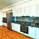 New Apartment near Airport with Shop and Free Parking, ヤシ - 写真 3