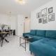 Apartment with Balcony & Parking in Warsaw by Noclegi Renters, Varsavia - Foto 7