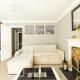 Modern Elegant Central Apt with Parking, Dublin - Photo 1