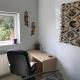 Cozy double bedroom in stunning Bungalow on River Thames - near Thorpe Park/Royal Holloway University/20mins from Heathrow, Staines upon Thames (zdjęcie 8)