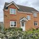 Amazing 5 Bedrooms - 10 Beds Detached House in Bedford, Elstow