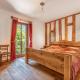 House By The Stream - Happy Rentals, Avče (fotografie 5)