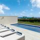 West Coast Luxury Seaview Villa w/Fairmont Beach Membership and Mega Pool, Saint James - Foto 2
