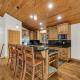 4BR Retreat with Hot Tub and Great Location, Park City - Foto 9