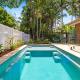 Pet Friendly Spacious Home with Lush Gardens, Pool Sunshine coast