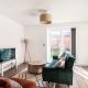 Modern 2 Bed Apartment in Waterloo Liverpool