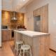 Contemporary apartment made of wood and stone., Athen - Foto 8
