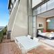 Lovely Bright Apt with Pool and Gym by Zodiak Stays, Auckland - Photo 9