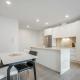 Modern Bright Central Apartment by Zodiak Stays, Окленд - Фото 3
