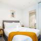 Sleek central stay with balcony by Zodiak Stays, Окленд - Фото 9