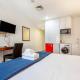 Cosy & Comfy studio on Queen St by Zodiak Stays, Окленд - Фото 8