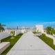 Indulge in Waterfront Elegance Your Ultra Luxury Miami Beach Estate Beckons! - Zdjęcie 4