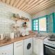 Unique Beachfront Cottage House - Private Garden, Análipsis (fotografie 4)