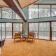 Eclectic Hubertus Home with Game Room and Fire Pit!, Germantown (zdjęcie 8)
