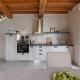 [- Sotto la Loggia -], Usigliano (Foto 4)