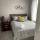Location, Location, Location-Immaculate 1 Bedroom Suite, Victoria (photo 2)