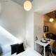 b hotel Nekoyard - Modern Loft Studio Near Peace Park & City Center, Hiroshima (foto 10)