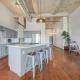2BR 2BA Spacious Historic Loft With Gym by ENVITAE, Kansas City - Foto 1