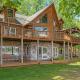 Lakefront 5BR Cabin on Big Crooked Lake w Pontoon, Rockford
