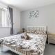 2 Bedroom Flat 1, Glasshoughton, Castleford (foto 3)