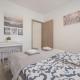 Bright Top Floor Home with Parking, Budapest - Foto 3