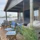 Luxury Experience in Off The Grid Lodge at an Amazing Lake Vinkeveense Plassen, Vinkeveen