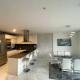 Luxury apt! Guest friendly! Great location! Jacuzzi, Gym, Security!, Medellín (foto 4)