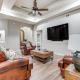 Weslaco Home with Fenced Yard 2 Mi to Downtown, Уэслако (фото 5)