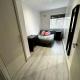 Cricklewood apartment, London - Photo 1
