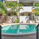 Poolside on Martyn - Relax by the Resort Pool Cairns - Photo 2