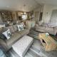 Indulgence lakeside lodge i1 with hot tub, private fishing peg situated at Tattershall Lakes Country Park, Tattershall (Foto 7)