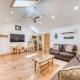 #4 Cottage Like Suite with Private Hot Tub, Bass Lake (zdjęcie 8)
