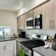 Cozy Chamber 3 BR Hollywood Townhouse, Los Angeles - Foto 5