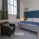 Stylish 2-Bed Apartment in Newark on-Trent by Renzo, Free Parking and Wi-Fi!, Newark upon Trent (photo 2)