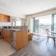 Luxury Waterfront Haven On Viaduct Harbour, Окленд - Фото 3