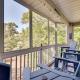 Southport Fall Getaway | Condo with Deck and Pool, Southport (fotografie 7)