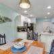 Southport Fall Getaway | Condo with Deck and Pool, Southport (fotografie 9)