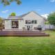 Prosper Point Home with BBQ, Patio and Parking, Окленд - Фото 1