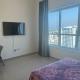 fantastic city & Seaview Master bedroom in 3bedroom apartment Ajman - Foto 3